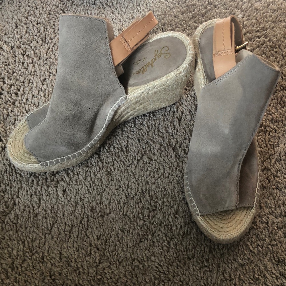 Cute summer wedges.